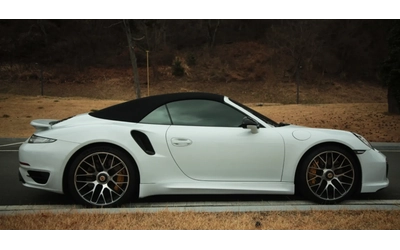 Porsche 911 TURBO S * CARBON CERAMIC - автомобили, коли, обяви за нови и употребявани 9