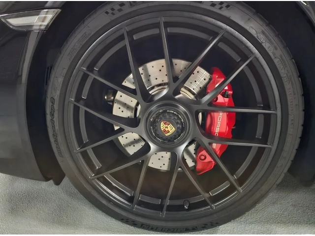 Porsche 911 GTS - автомобили, коли, обяви за нови и употребявани 10