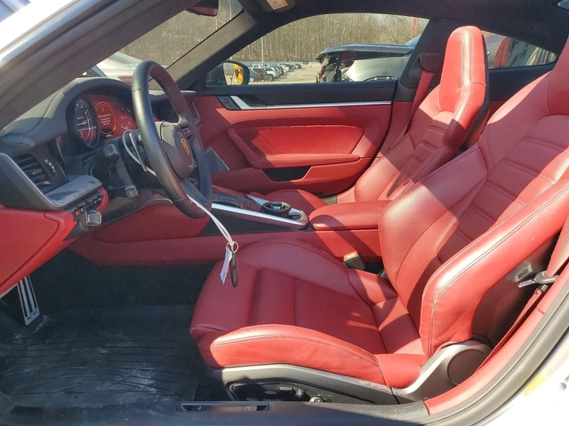 Porsche 911 TURBO S - автомобили, коли, обяви за нови и употребявани 6