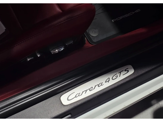 Porsche 911 CARRERA 4 GTS - автомобили, коли, обяви за нови и употребявани 10