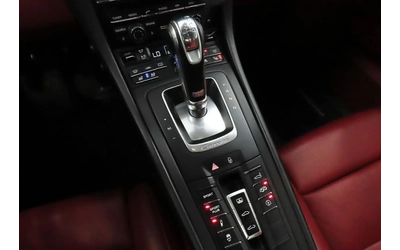 Porsche 911 CARRERA 4 GTS - автомобили, коли, обяви за нови и употребявани 8