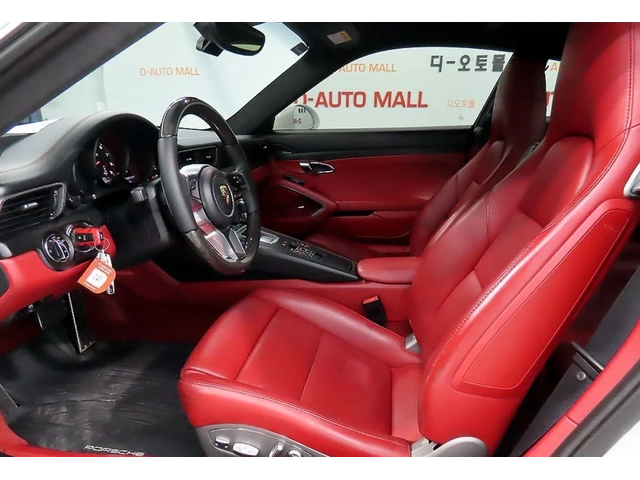 Porsche 911 CARRERA 4 GTS - автомобили, коли, обяви за нови и употребявани 5