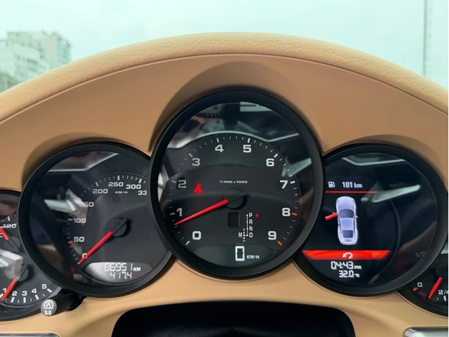 Porsche 911 911 CARRERA 4 GTS - автомобили, коли, обяви за нови и употребявани 7