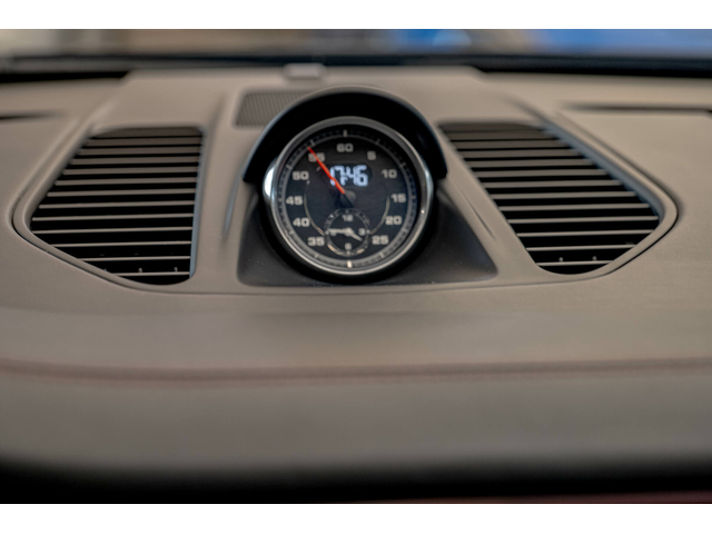 Porsche 911 Turbo S/PDLS+/PDCC/PCCB/Bose/Sport Chrono/PVTS Plus - автомобили, коли, обяви за нови и употребявани 13