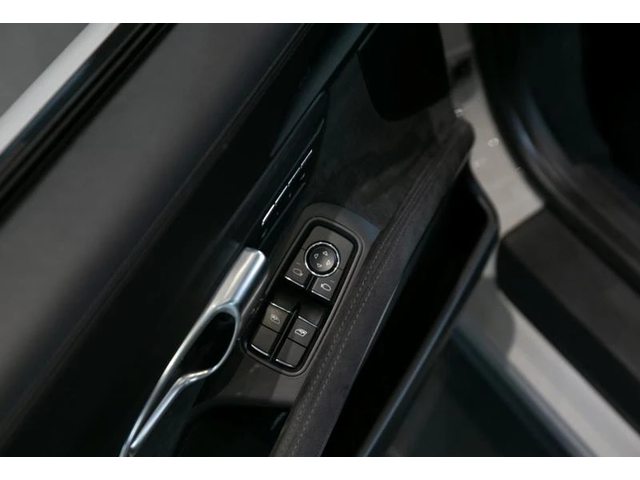 Porsche 991 911 Carrera GTS Sport - автомобили, коли, обяви за нови и употребявани 11