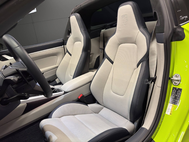 Porsche 992.2 Targa 4 GTS - автомобили, коли, обяви за нови и употребявани 8