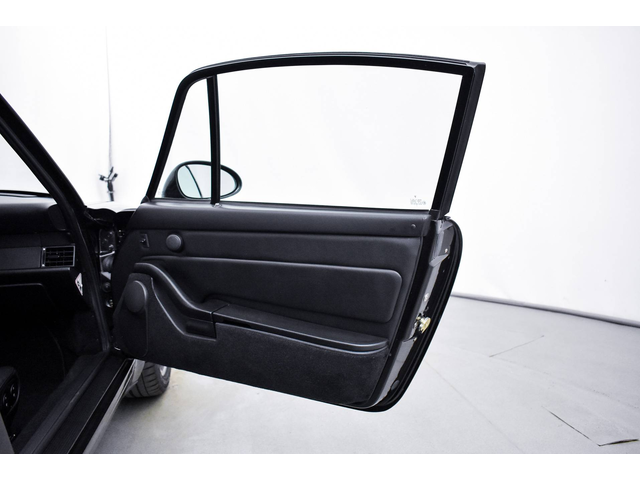 Porsche 993 Carrera - автомобили, коли, обяви за нови и употребявани 25