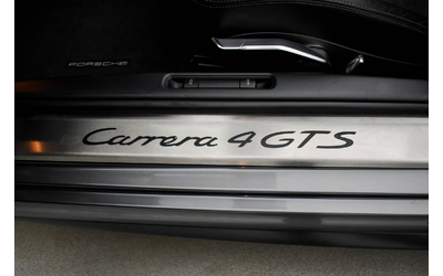 Porsche 997 Carrera 4 GTS - автомобили, коли, обяви за нови и употребявани 22