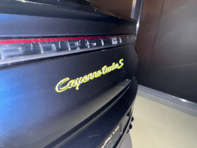 Porsche Cayenne Turbo S - автомобили, коли, обяви за нови и употребявани 4