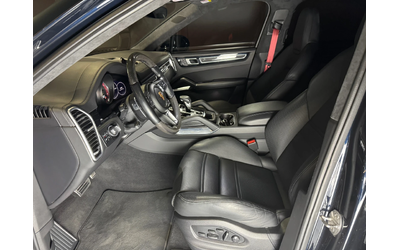 Porsche Cayenne Turbo S - автомобили, коли, обяви за нови и употребявани 7