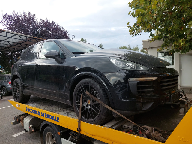Porsche Cayenne 3, 0d 250ps - автомобили, коли, обяви за нови и употребявани 0