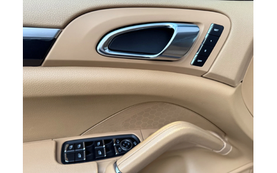 Porsche Cayenne Bose+ BiXenon+ 3.0TDI+ 245kc+ 8ZF - автомобили, коли, обяви за нови и употребявани 12