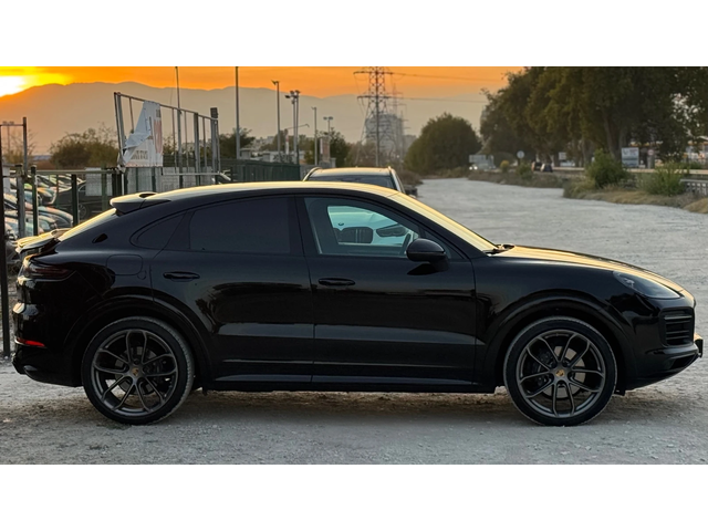 Porsche Cayenne Coupe= 3.0 V6= GT Package= Carbon Pack= - автомобили, коли, обяви за нови и употребявани 3