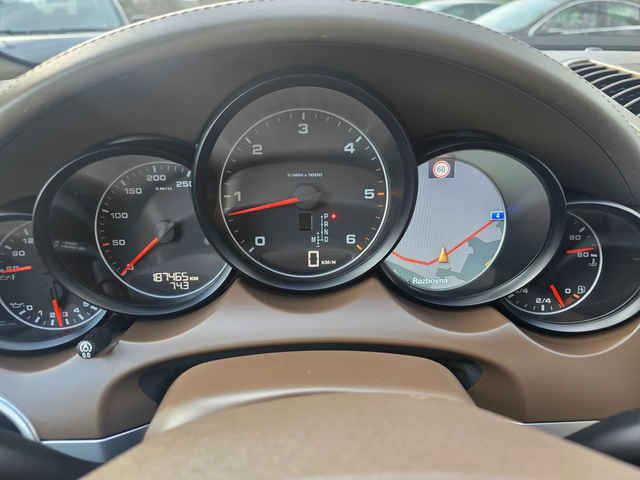 Porsche Cayenne 3.0D-TUNING-UNIKAT - автомобили, коли, обяви за нови и употребявани 16