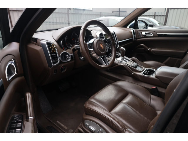 Porsche Cayenne Cayenne - автомобили, коли, обяви за нови и употребявани 11