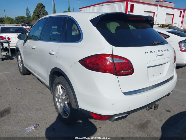 Porsche Cayenne 3.0L V-6 DI, DOHC, VVT, TURBO, 240HP All Wheel Drive - автомобили, коли, обяви за нови и употребявани 2