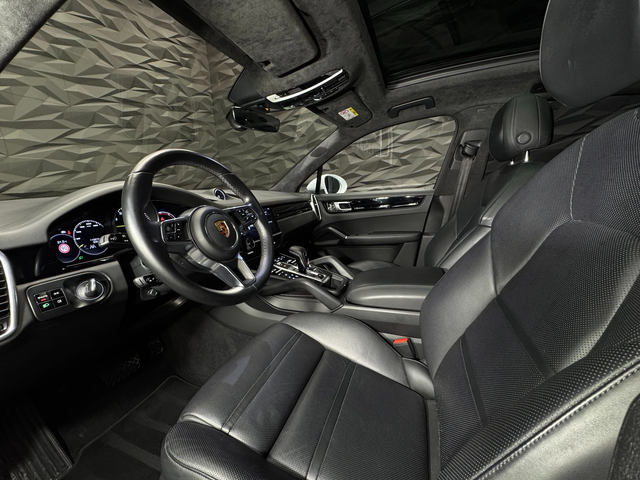 Porsche Cayenne E-Hybrid* Burmester* Sport Chrono* Pano - автомобили, коли, обяви за нови и употребявани 6