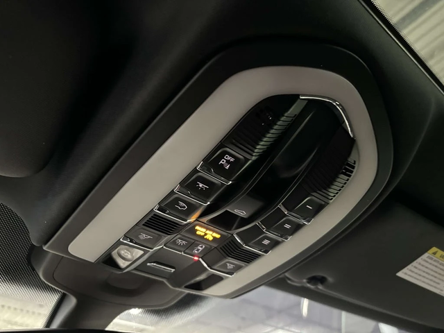 Porsche Cayenne * Type 92A * CARFAX * ЦЕНА ДО БГ - автомобили, коли, обяви за нови и употребявани 10