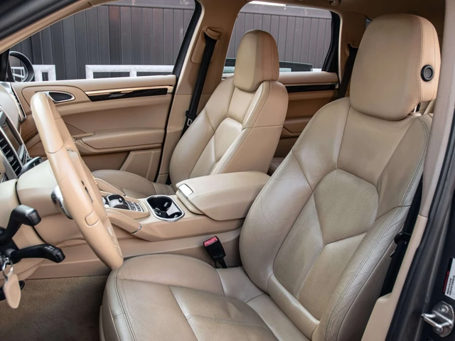 Porsche Cayenne * CARFAX * ЦЕНА ДО БГ - автомобили, коли, обяви за нови и употребявани 8