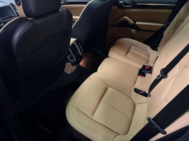 Porsche Cayenne * CARFAX * ЦЕНА ДО БГ - автомобили, коли, обяви за нови и употребявани 7