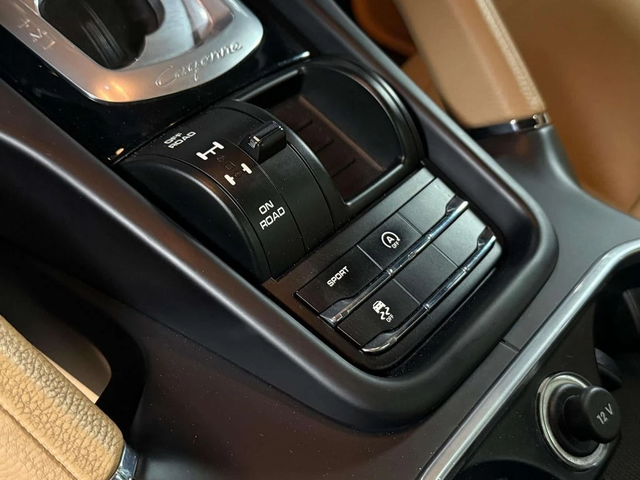 Porsche Cayenne * CARFAX * ЦЕНА ДО БГ - автомобили, коли, обяви за нови и употребявани 9