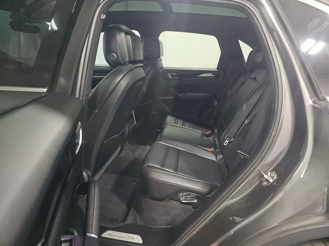 Porsche Cayenne - автомобили, коли, обяви за нови и употребявани 12