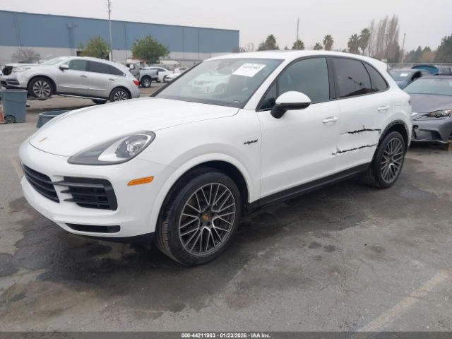 Porsche Cayenne E-HYBRID - автомобили, коли, обяви за нови и употребявани 1