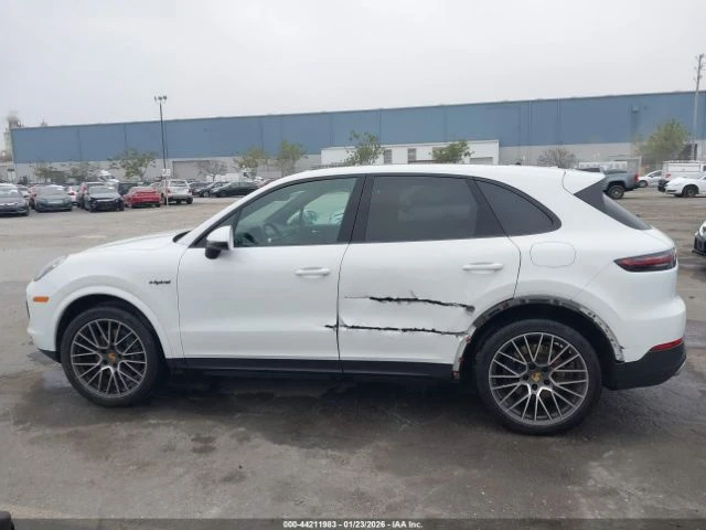 Porsche Cayenne E-HYBRID - автомобили, коли, обяви за нови и употребявани 7