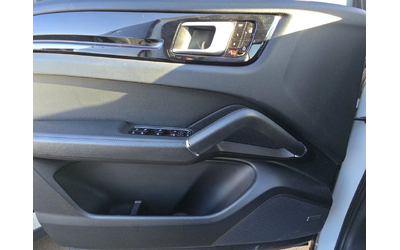 Porsche Cayenne - автомобили, коли, обяви за нови и употребявани 9