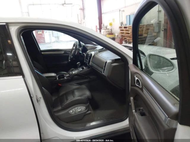 Porsche Cayenne TURBO S - автомобили, коли, обяви за нови и употребявани 4