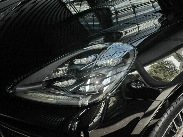 Porsche Cayenne Turbo Coupe - автомобили, коли, обяви за нови и употребявани 3