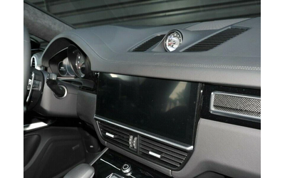 Porsche Cayenne Turbo Coupe - автомобили, коли, обяви за нови и употребявани 9