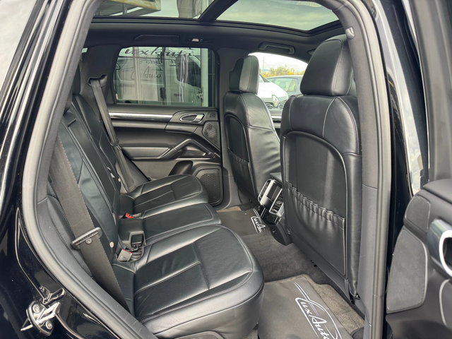Porsche Cayenne 3.0d#GTS-SPORT DESIGN#PANO#ОБДУХ#AIRMAT#FULL#245kc - автомобили, коли, обяви за нови и употребявани 10