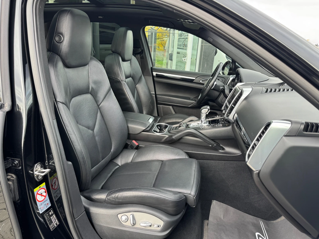 Porsche Cayenne 3.0d#GTS-SPORT DESIGN#PANO#ОБДУХ#AIRMAT#FULL#245kc - автомобили, коли, обяви за нови и употребявани 12
