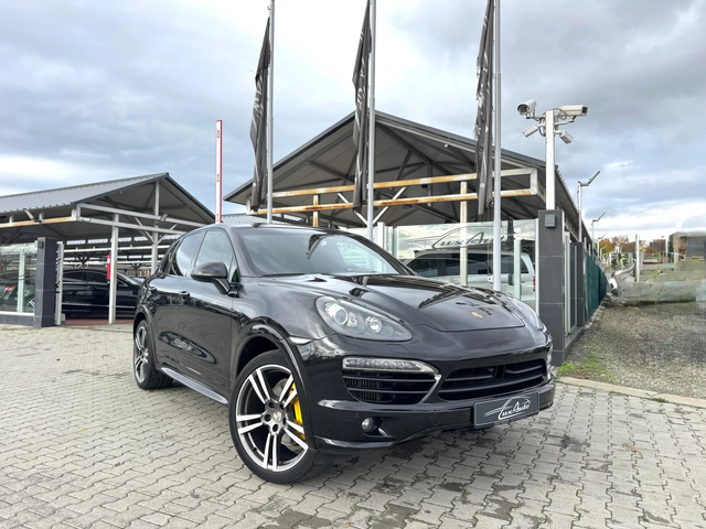 Porsche Cayenne 3.0d#GTS-SPORT DESIGN#PANO#ОБДУХ#AIRMAT#FULL#245kc - автомобили, коли, обяви за нови и употребявани 1