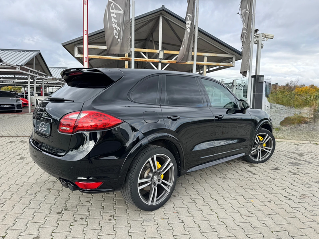 Porsche Cayenne 3.0d#GTS-SPORT DESIGN#PANO#ОБДУХ#AIRMAT#FULL#245kc - автомобили, коли, обяви за нови и употребявани 2