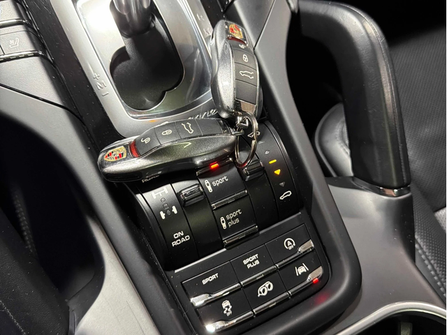 Porsche Cayenne GTS С РЕГИСТРАЦИЯ & АВТО КРЕДИТ - автомобили, коли, обяви за нови и употребявани 11