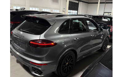 porsche-cayenne - 3