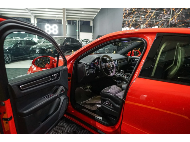 Porsche Cayenne 4.0 V8 COUPE TURBO GT FULL CARBON ЛИЗИНГ 100% - автомобили, коли, обяви за нови и употребявани 10