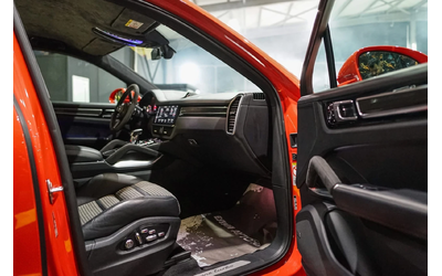 Porsche Cayenne 4.0 V8 COUPE TURBO GT FULL CARBON ЛИЗИНГ 100% - автомобили, коли, обяви за нови и употребявани 12