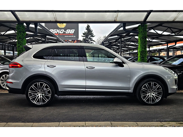 Porsche Cayenne S/4.2TDI/FACE/LED/GERMANY/PANO/CAMERA/ПОДГРЕВ/LIZI - автомобили, коли, обяви за нови и употребявани 3