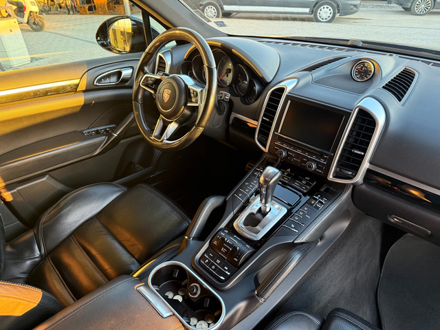 Porsche Cayenne S V8 Carbon/Ceramic - автомобили, коли, обяви за нови и употребявани 10