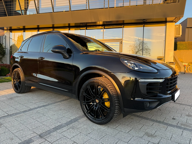 Porsche Cayenne S V8 Carbon/Ceramic - автомобили, коли, обяви за нови и употребявани 1