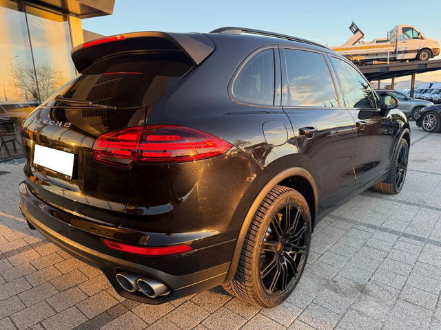Porsche Cayenne S V8 Carbon/Ceramic - автомобили, коли, обяви за нови и употребявани 6