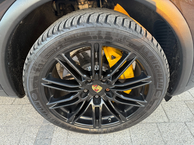 Porsche Cayenne S V8 Carbon/Ceramic - автомобили, коли, обяви за нови и употребявани 7