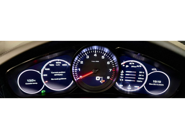 Porsche Cayenne * Панорама* CarPlay* Лизинг - автомобили, коли, обяви за нови и употребявани 10