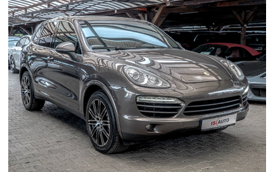 porsche-cayenne-4-2tdi-pdls-pcm-kamera-podgrev-panorama-side-assist - 1