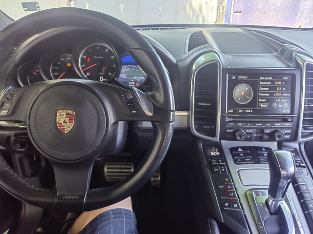 Porsche Cayenne 4.8 - автомобили, коли, обяви за нови и употребявани 11