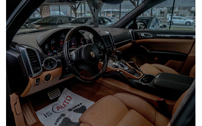 Porsche Cayenne 4.8 S/PDLS/Burmester/Club Sport/Пано/Обдухване/Chrono - автомобили, коли, обяви за нови и употребявани 6