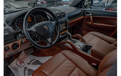 Porsche Cayenne 4.8 V8 S/PDCC/PDLS/Bose/Carbon/PDC/PCM/ISOFIX - автомобили, коли, обяви за нови и употребявани 6